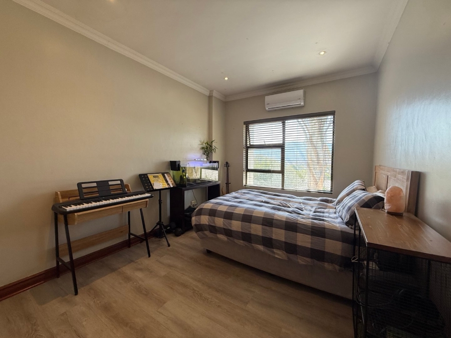 4 Bedroom Property for Sale in Birdwood Estate North West